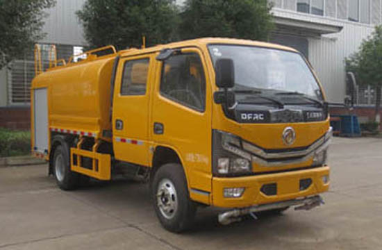 東風(fēng)雙排4噸消防灑水車(chē)