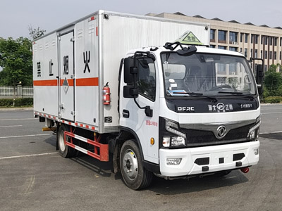 江特牌JDF5127XZWE6型雜項危險物品廂式運輸車(chē)